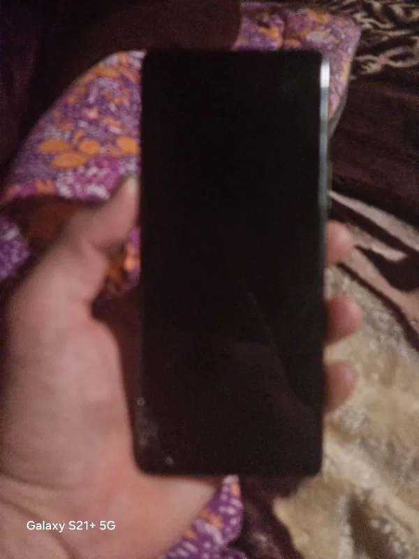 Huawei nova 11 pro ekran singan sotiladi — фото 3