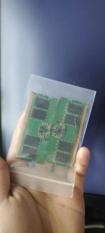 DDR5 SODIMM 8x2 GB Samsung чипы