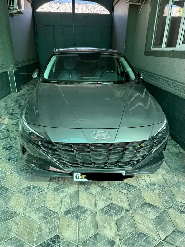 Hyundai elantra 2022 -yilda ishlab chiqarilgan 1
