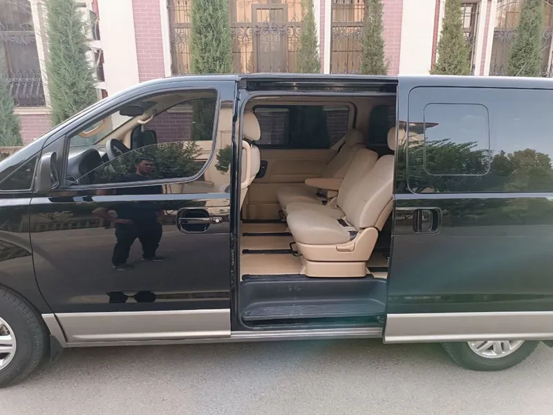 Hyundai grand starex h1 2