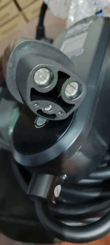 Зарядное устройство TESLA 1.5-7 kWt 220v. Переходник адап 1 Зарядное устройство TESLA 1.5-7 kWt 220v. Переходник адап 1