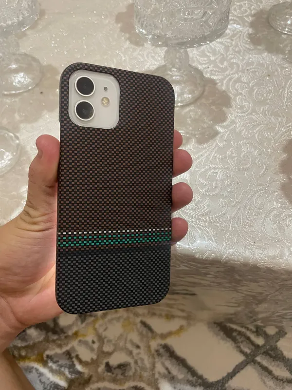 iphone 12 faqat orqa shisha singan — фото 7