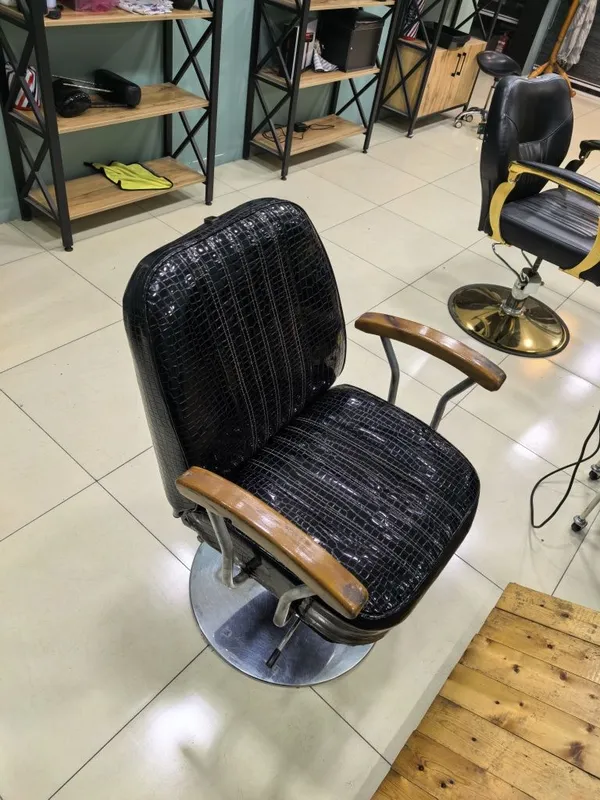 Barbershop kreslo 1