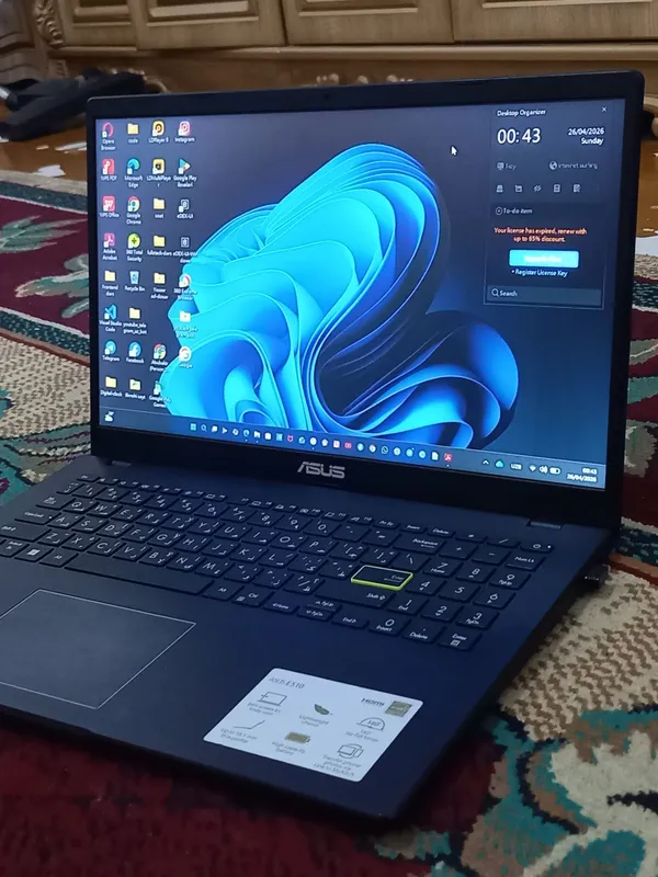 Asus E510 sotiladi 1 Asus E510 sotiladi 1