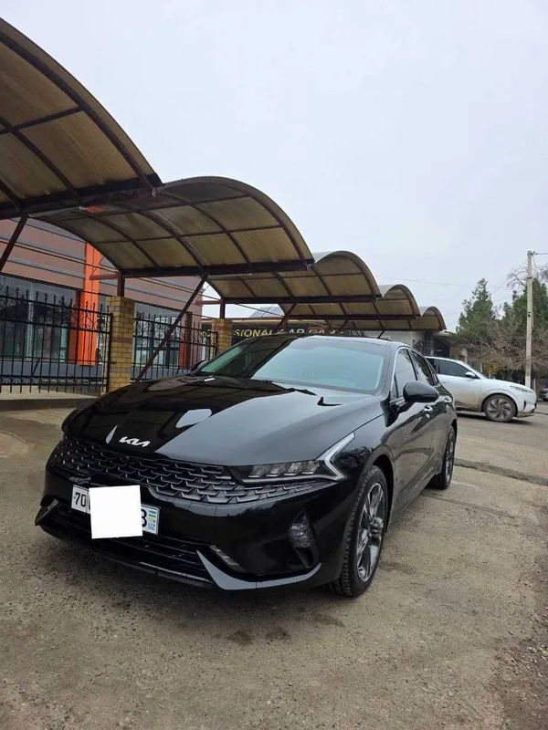KIA K5 Special prestige 23/24 sotiladi