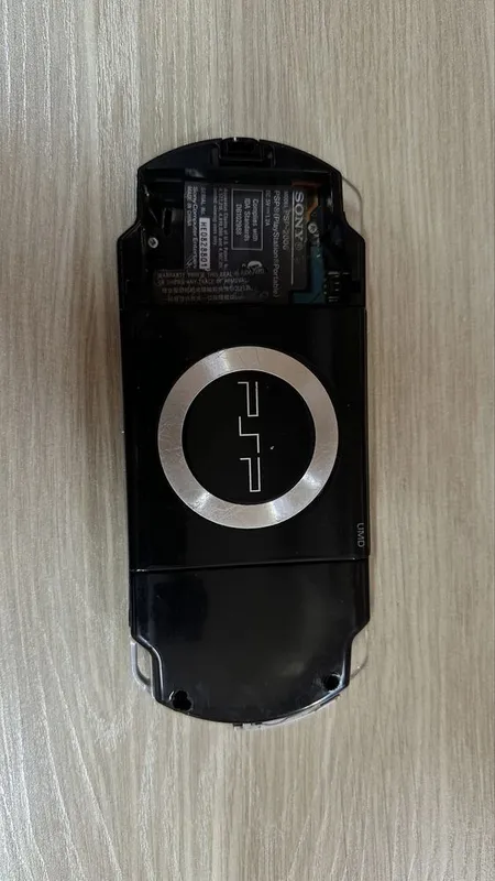 Продам psp на запчасти — фото 3
