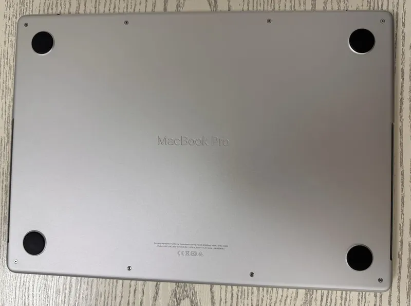 MacBook Pro 14, Apple M1 Pro 5