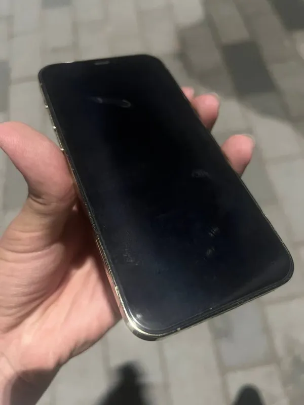 Iphone 12 pro gold — фото 2