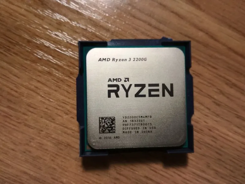 Ryzen 3 2200g VEGA 8