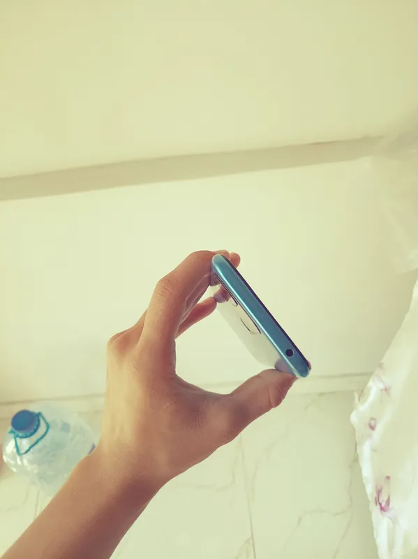 Redmi 10A в идеале, версия 32 памяти, версия 11 6