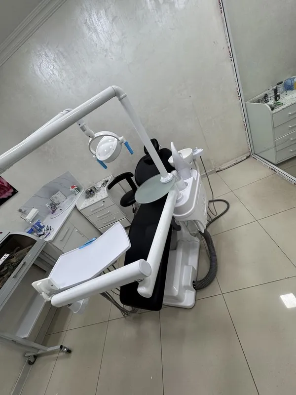 Stomatologik kreslo sotiladi 2 Stomatologik kreslo sotiladi 2