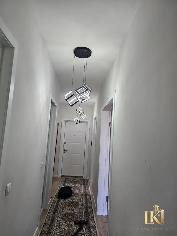 Продаётся 2-комнатная квартира в ЖК Almazar City 8