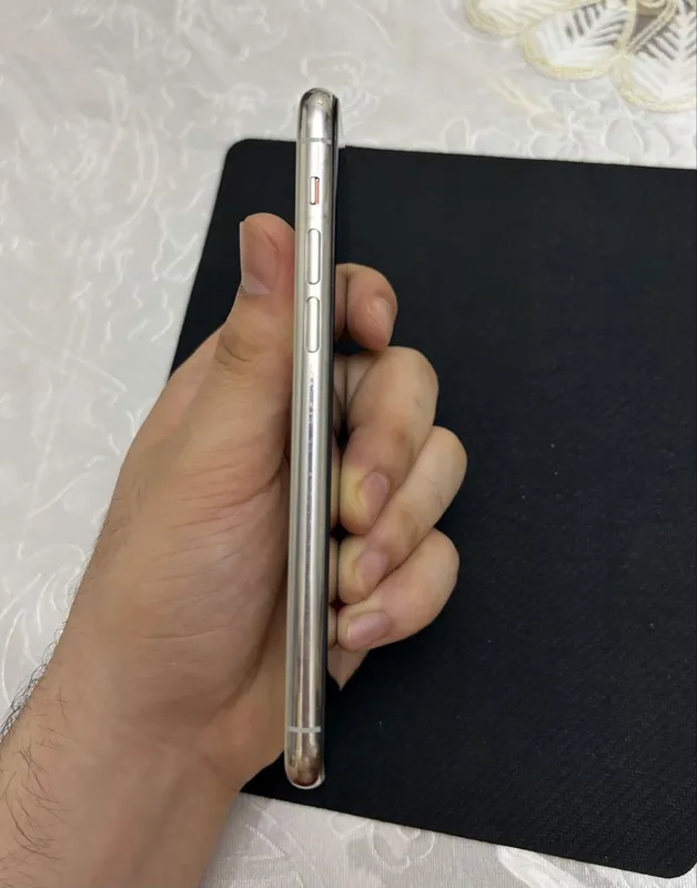 Продается Iphone 11 pro, 256gb, Silver с коробкой 4 Продается Iphone 11 pro, 256gb, Silver с коробкой 4