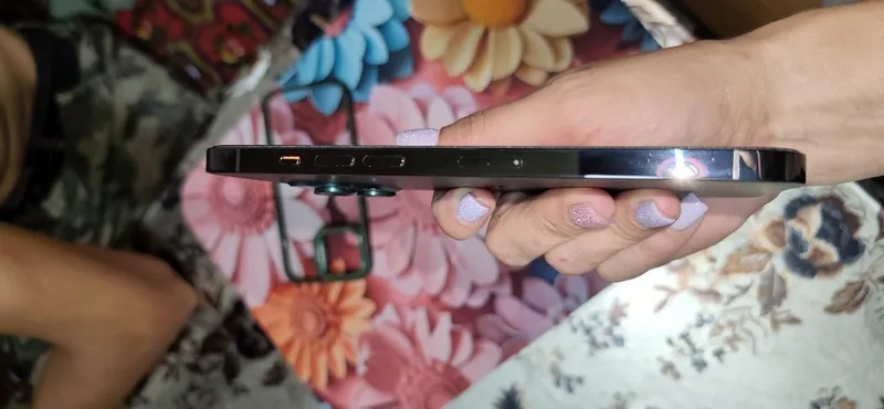 iPhone 12 pro max 5