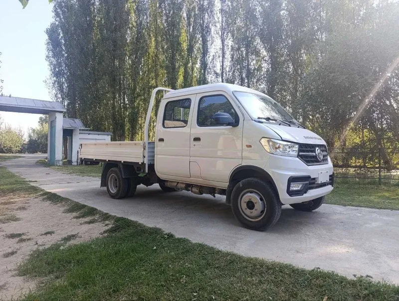 Грузовой автомобиль Dong Feng 6 Грузовой автомобиль Dong Feng 6