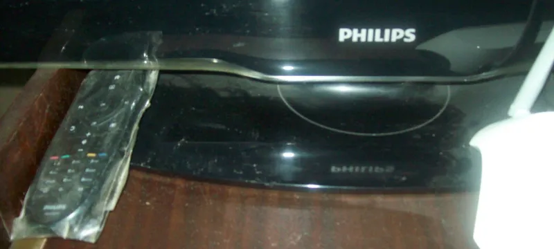 Телевизор Philips 32 дюйма — фото 2