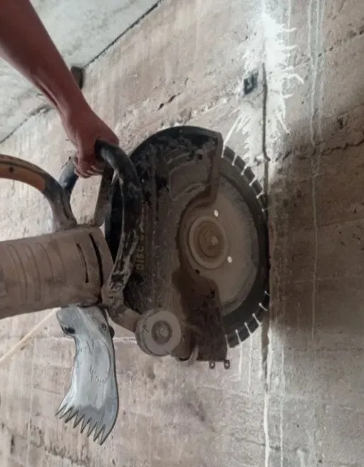 Beton teshish xizmati istalgan razmerda 32/50/100/132 Алмазний каронка — фото 1
