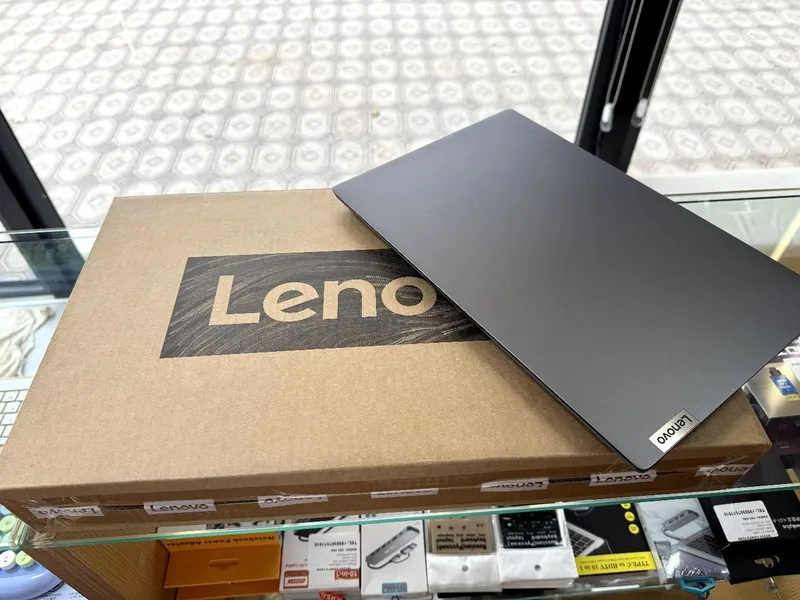 Ноутбук Lenova i3 3 Ноутбук Lenova i3 3
