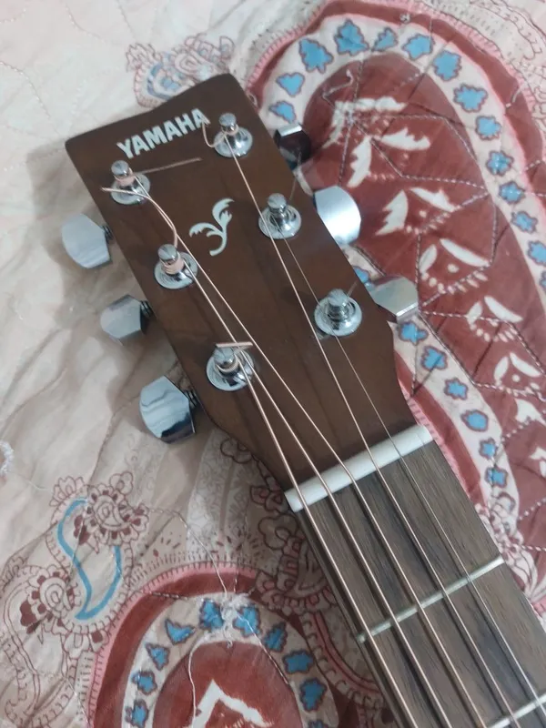 Yamaha F310 — акустическая гитара — фото 3