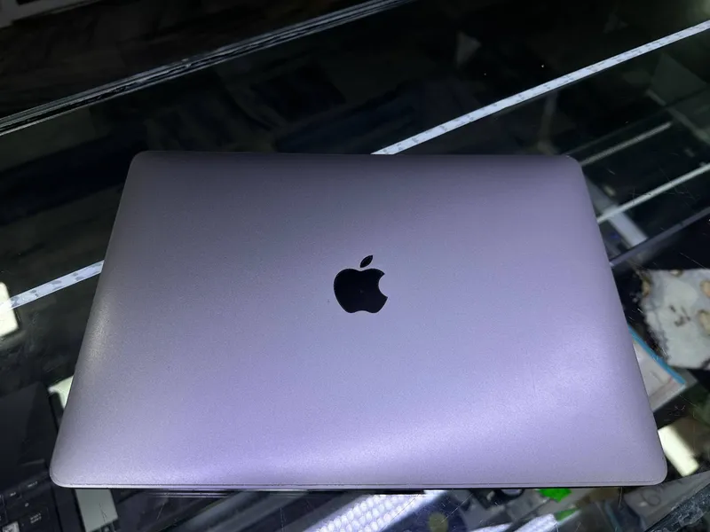 Macbook Pro (2018) 4 Macbook Pro (2018) 4