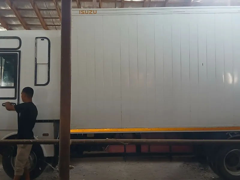 Isuzu yuk avtomobili 2 Isuzu yuk avtomobili 2