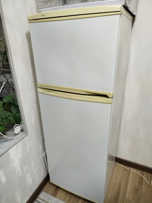 Продаётся холодильник 1 Продаётся холодильник 1