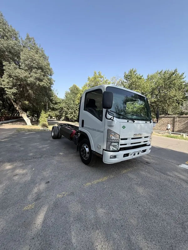 Isuzu sng 2019-yil avtobusda tahlangan 8 Isuzu sng 2019-yil avtobusda tahlangan 8