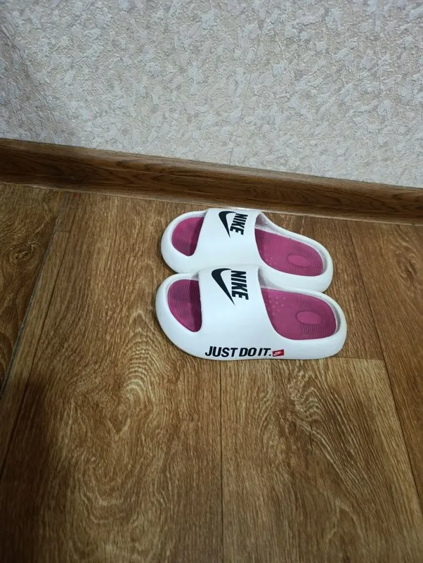 Шлепки детские Nike — фото 1
