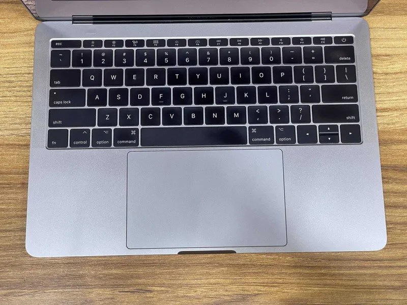 Macbook Pro Ideal holatda Sotiladi — фото 2