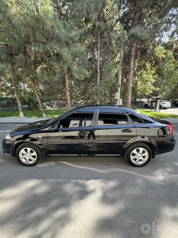 Lacetti Jentra 1.5, чёрная, полная комплектация 4 Lacetti Jentra 1.5, чёрная, полная комплектация 4