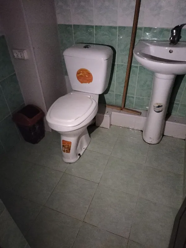 1xonali xonadon sotiladi.Shaxar markazidan.Garden house orqasi — фото 3