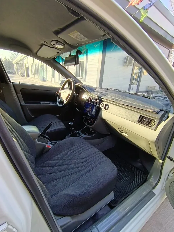 Lacetti 1.5 mexanika 2022-yil 11200$ 4 Lacetti 1.5 mexanika 2022-yil 11200$ 4