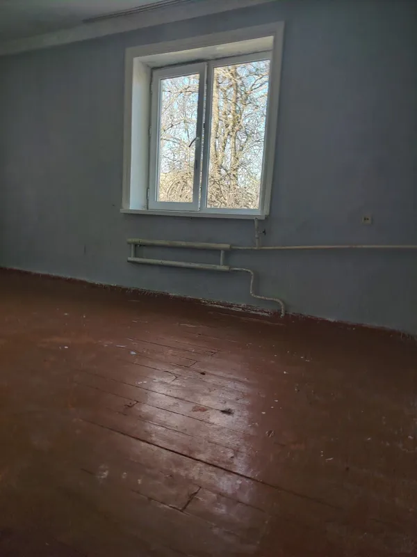 1 xonali kvartira sotiladi radugada