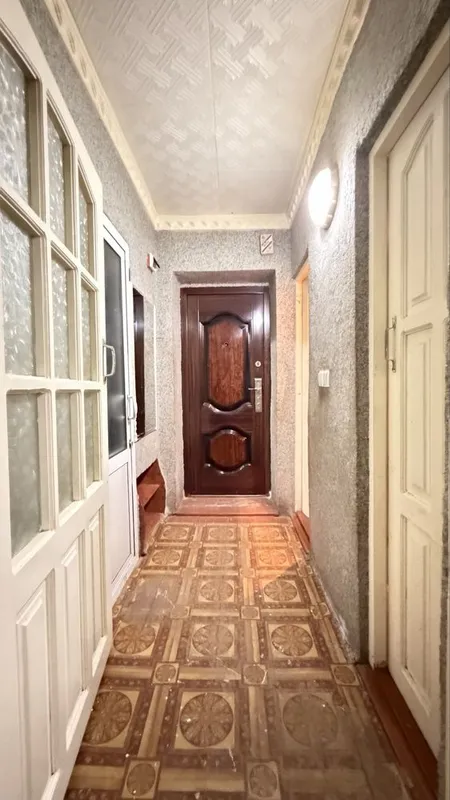 Продаётся 3 х комнатная квартира — фото 1