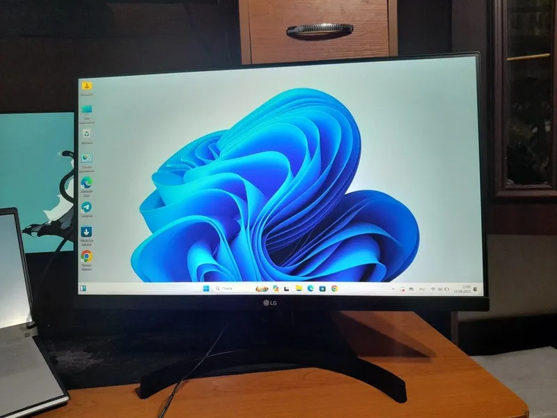Монитор LG 24mk600m 1