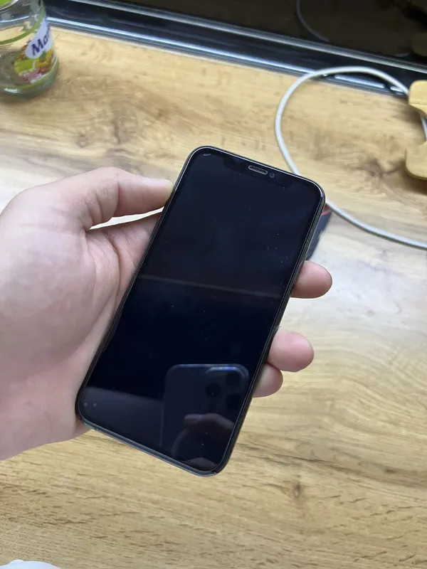 Iphone 11 pro 256gb sotilad 1 Iphone 11 pro 256gb sotilad 1