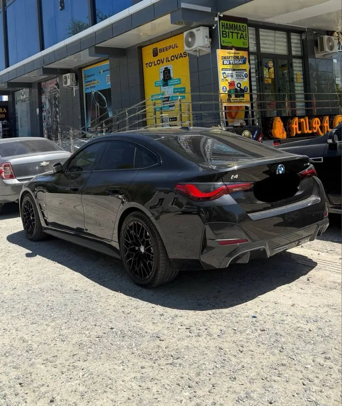 Bmw i4 40 L sotiladi 3