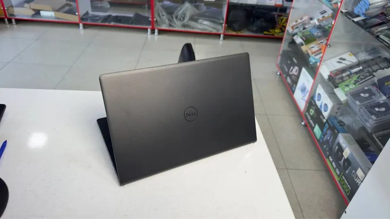 Dell Amerikanskiy core i5,13 Avlod eng soʻngi atiga 1 kun ishlagan 4 Dell Amerikanskiy core i5,13 Avlod eng soʻngi atiga 1 kun ishlagan 4