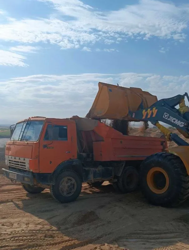 Услуги погрузчика, экскаватора, бульдозера, водовоза, самосвала 4 Услуги погрузчика, экскаватора, бульдозера, водовоза, самосвала 4