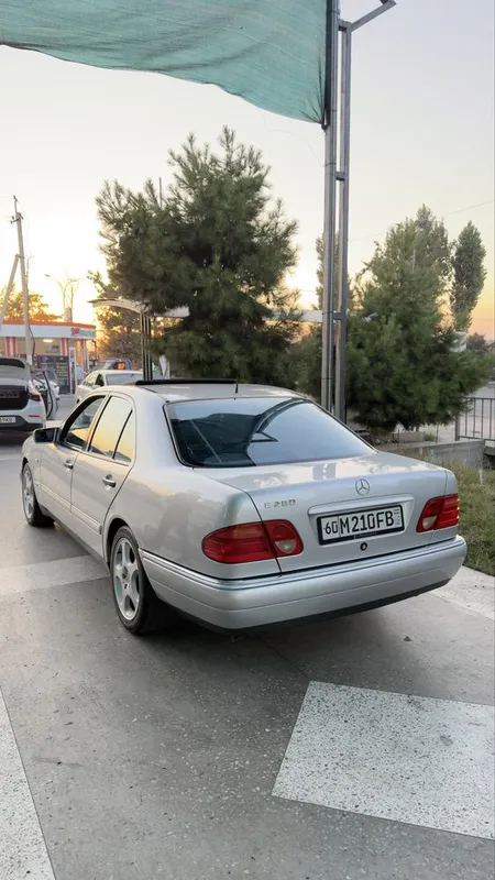 Mercedes benz w210 E280 6