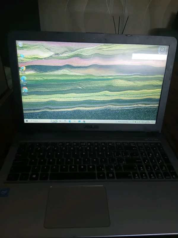 Asus 1 Asus 1