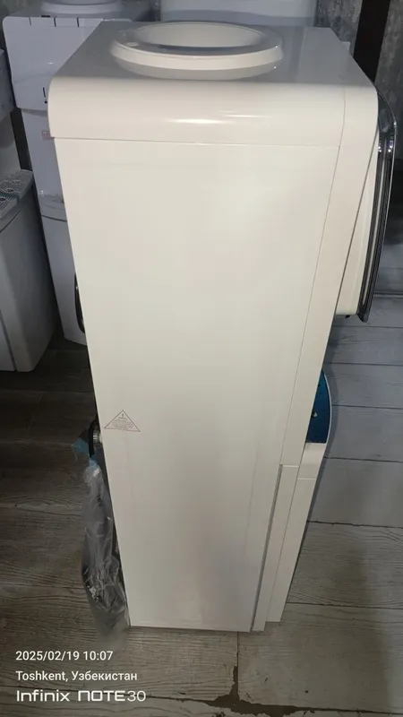 Продам кулер для воды 4 Продам кулер для воды 4