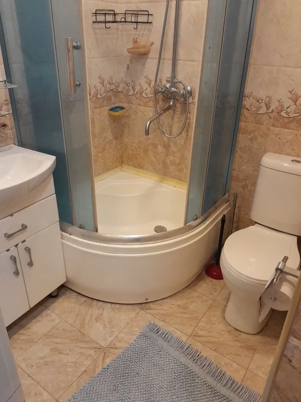 2/2/4 ijaraga beriladi, Risoviy (Tegen) 8