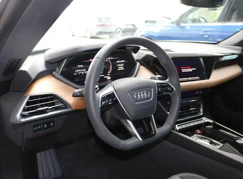 Audi e-tron GT, naqd va halol nasiya — фото 1