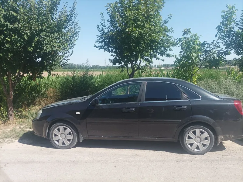 Suhoy arendaga Lasseti 1.8 Mexanika holati tinniq 1