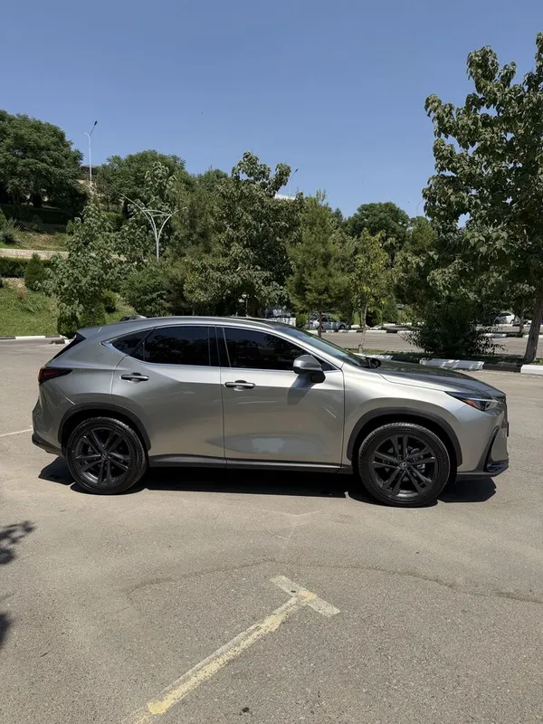 LEXUS nx350h 2025 birka 2026 texpasport Yurgan masofa 3300 klm — фото 2