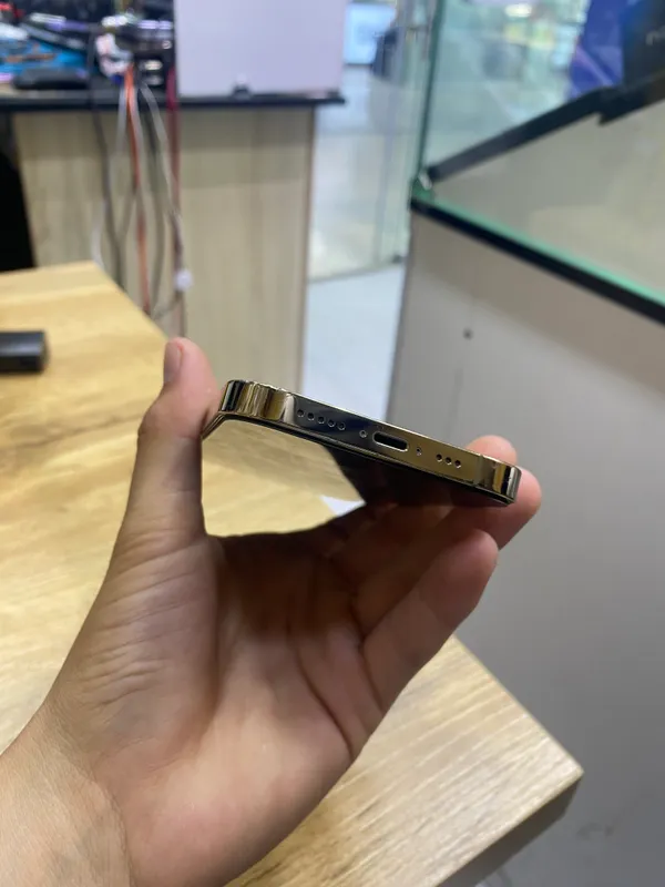 Iphone 13 pro 2 Iphone 13 pro 2