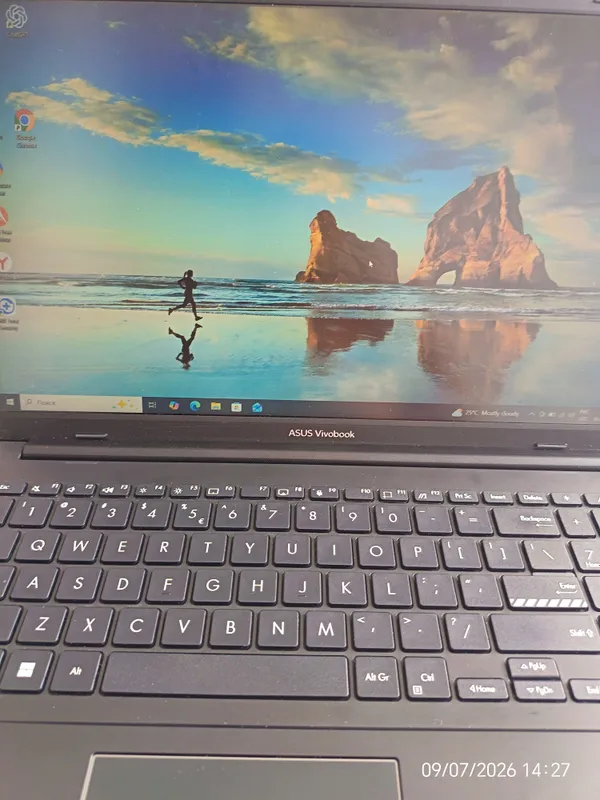 ASUS vivobok 3 ASUS vivobok 3