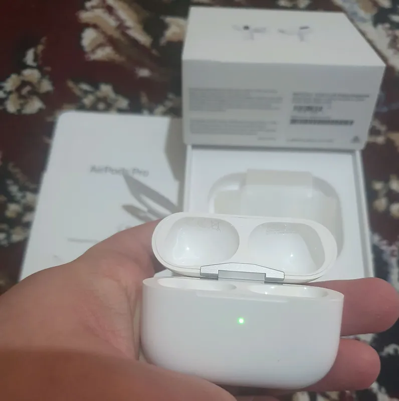AirPods Pro 1 кейс/Case оригинал 100% (только кейс) 2 AirPods Pro 1 кейс/Case оригинал 100% (только кейс) 2