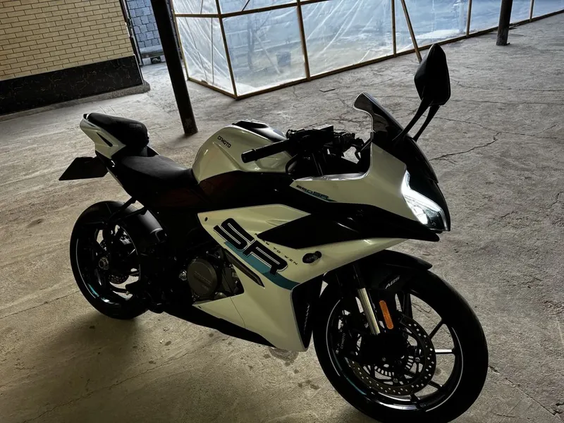 Продам CF Moto 2025 года пробег 2200 км — фото 6